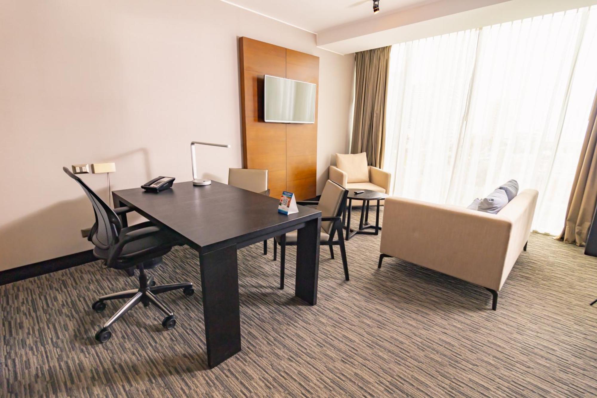 Hilton Garden Inn Iquique Exterior photo